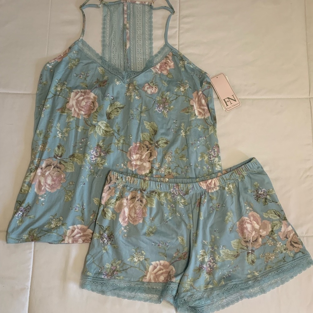 NWT [Flora Nikrooz] Womens Lace Trim Floral Tank & Shorts Pajamas Set